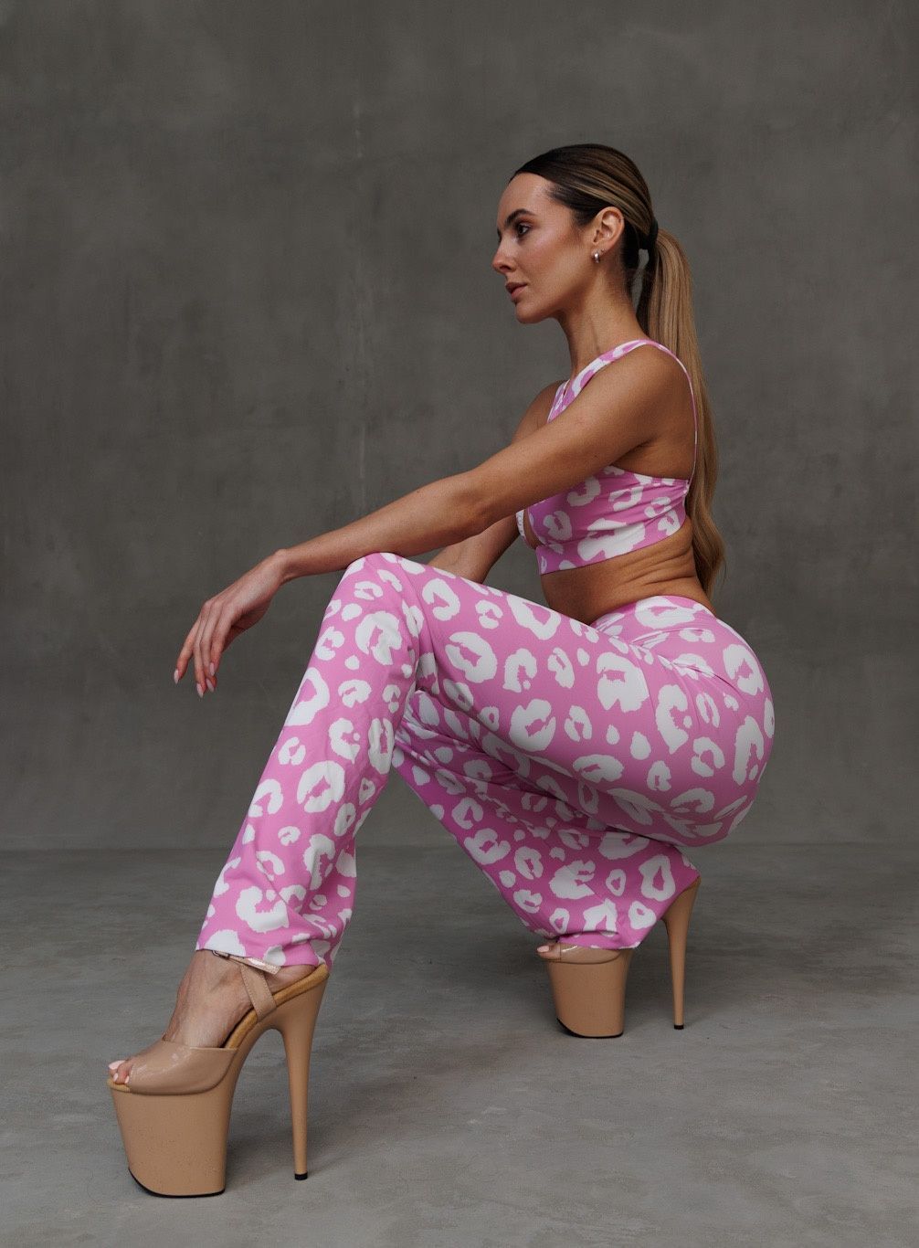 Штаны FLARE pink leopard UPD 1980481 фото